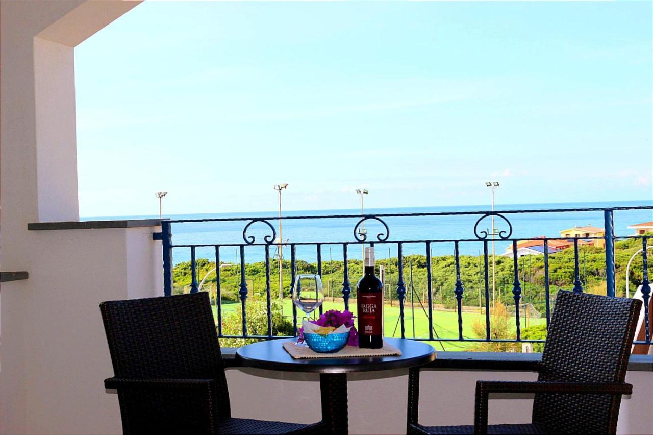 Hotel Rosa Dei Venti Castelsardo Exteriör bild