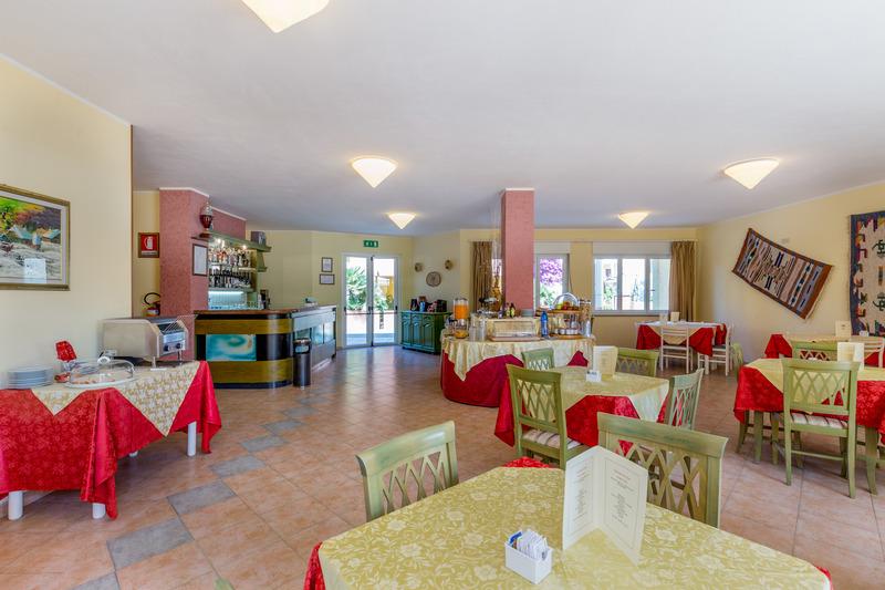 Hotel Rosa Dei Venti Castelsardo Exteriör bild