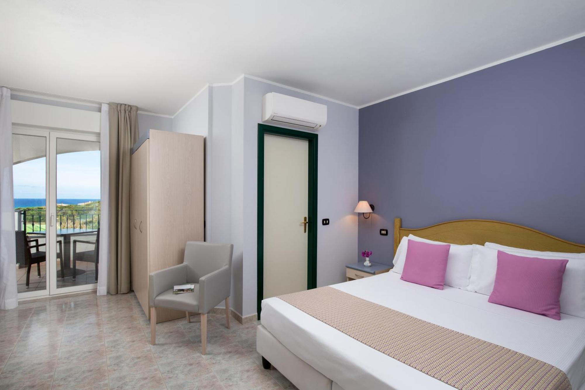 Hotel Rosa Dei Venti Castelsardo Exteriör bild