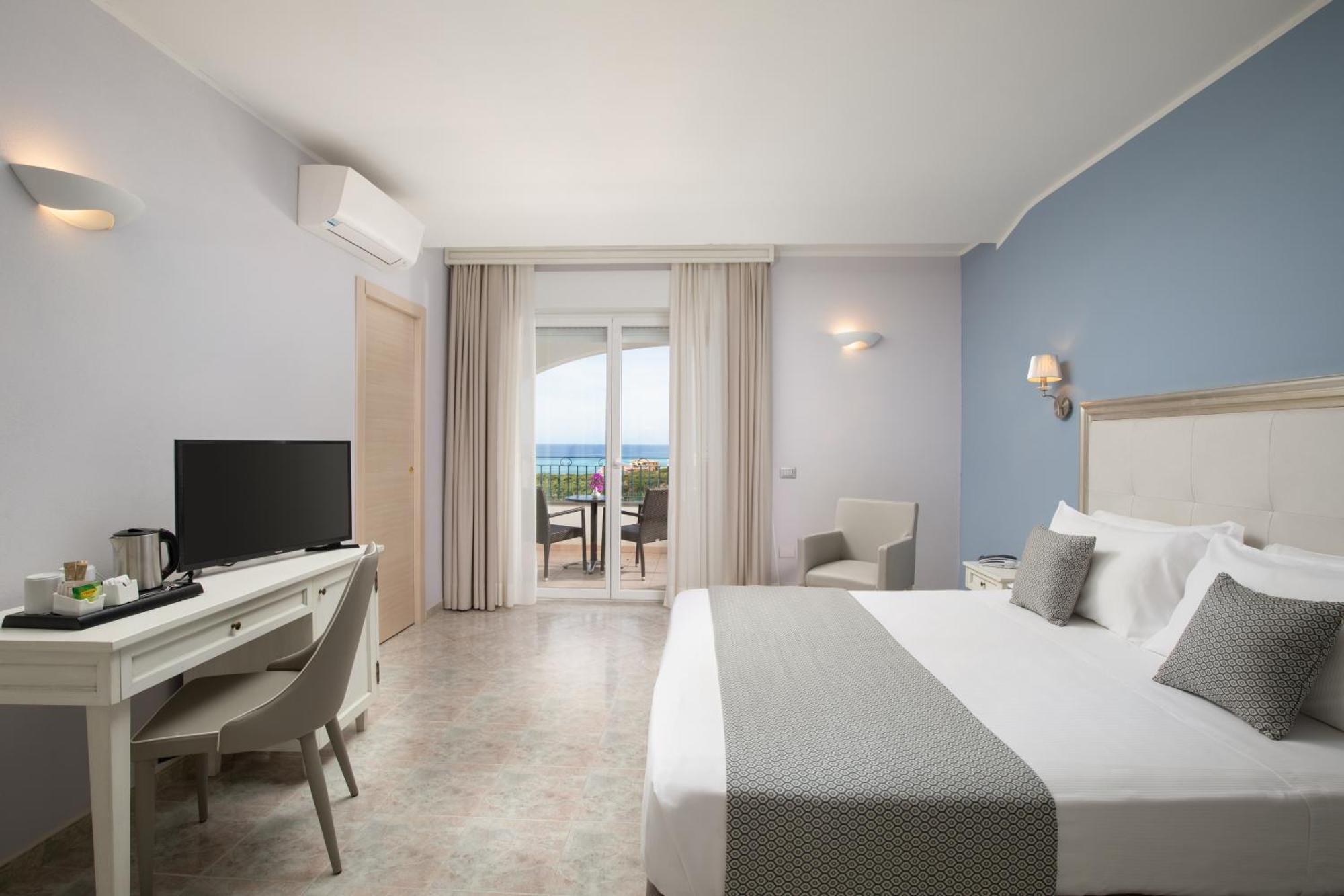 Hotel Rosa Dei Venti Castelsardo Exteriör bild