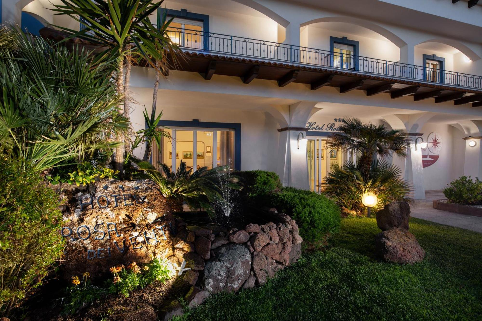 Hotel Rosa Dei Venti Castelsardo Exteriör bild
