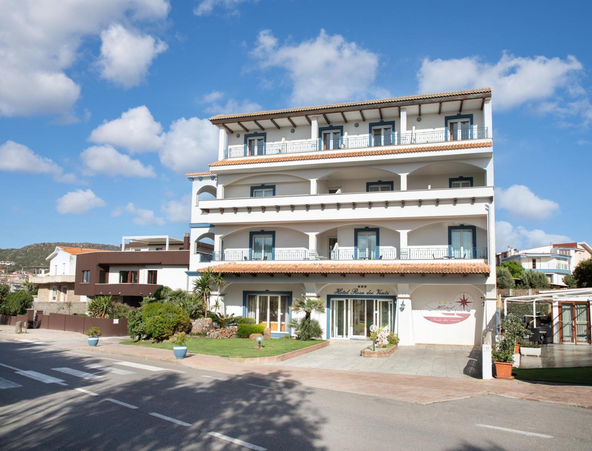 Hotel Rosa Dei Venti Castelsardo Exteriör bild